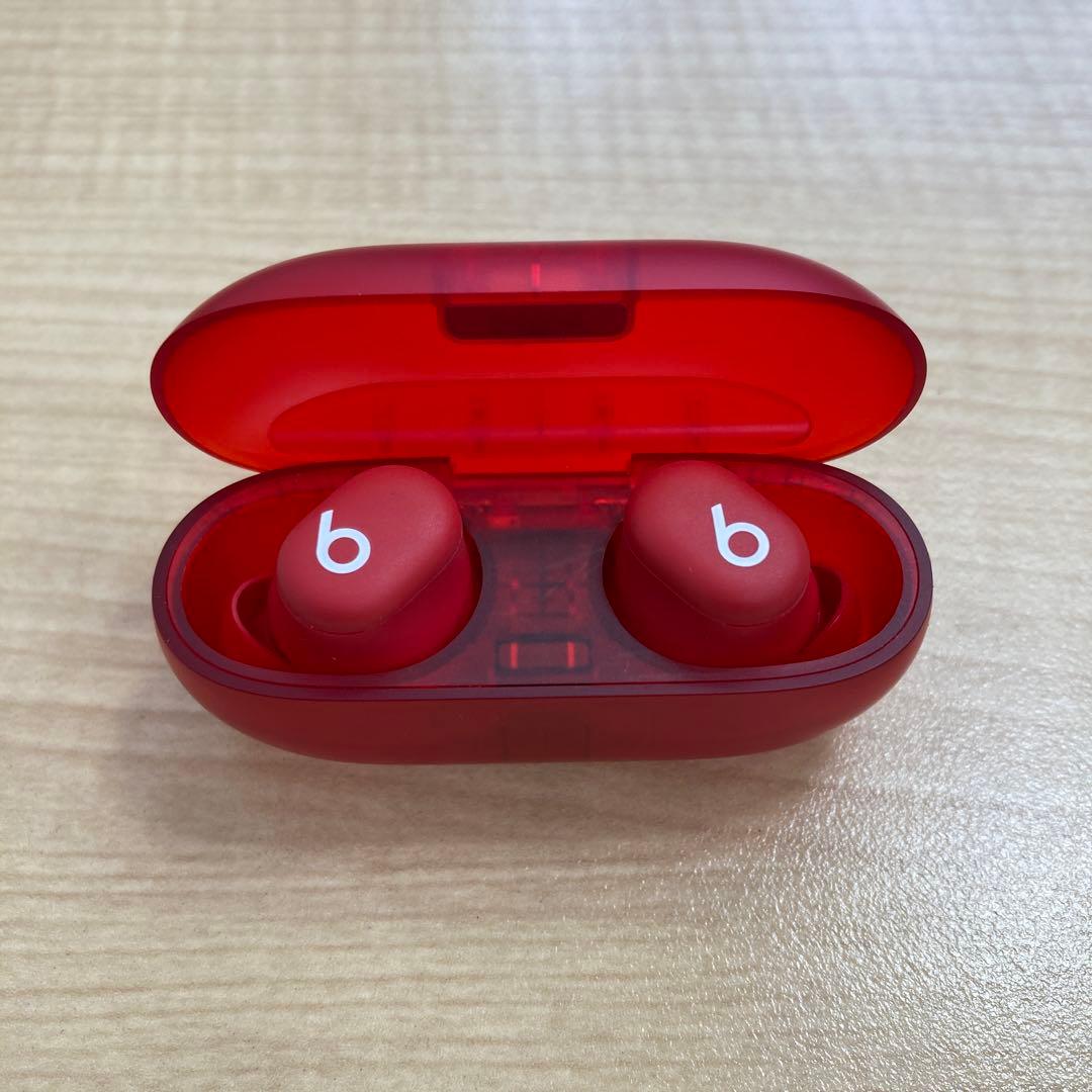 Beats Solo Buds トランスペアレントレッド