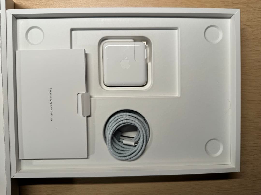 Macbook Air M4 最新 2025 24GB/1TB スカイブルー