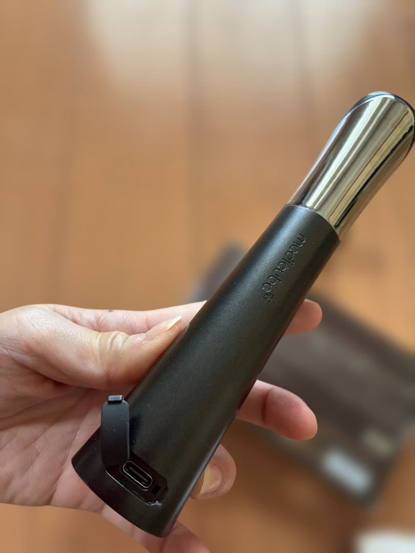 meditube C DEEP VITA C SERUM 美容器