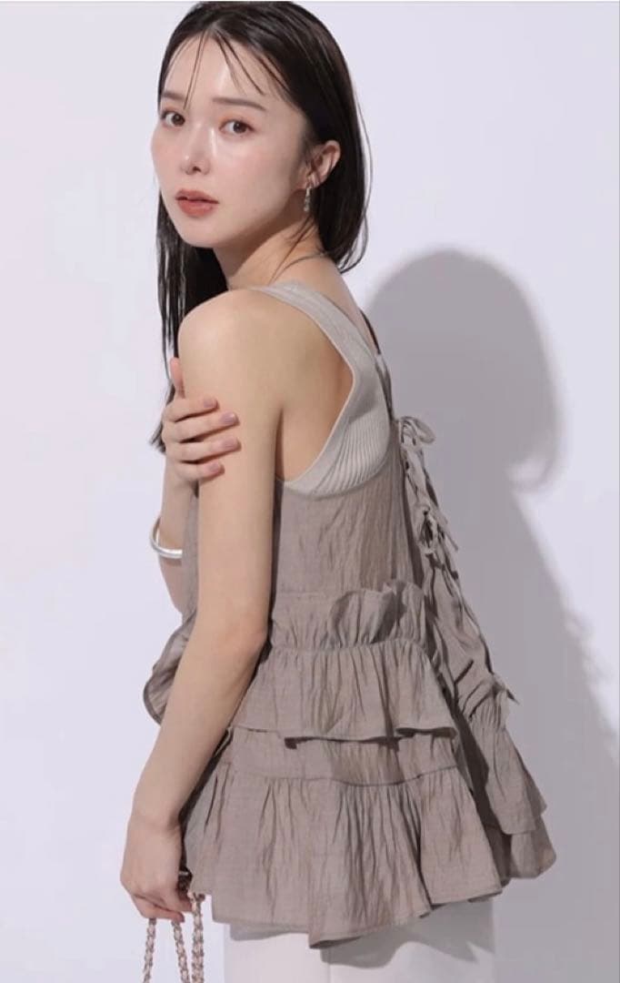 新品未使用タグ付マイストラーダ フリルティアードキャミ