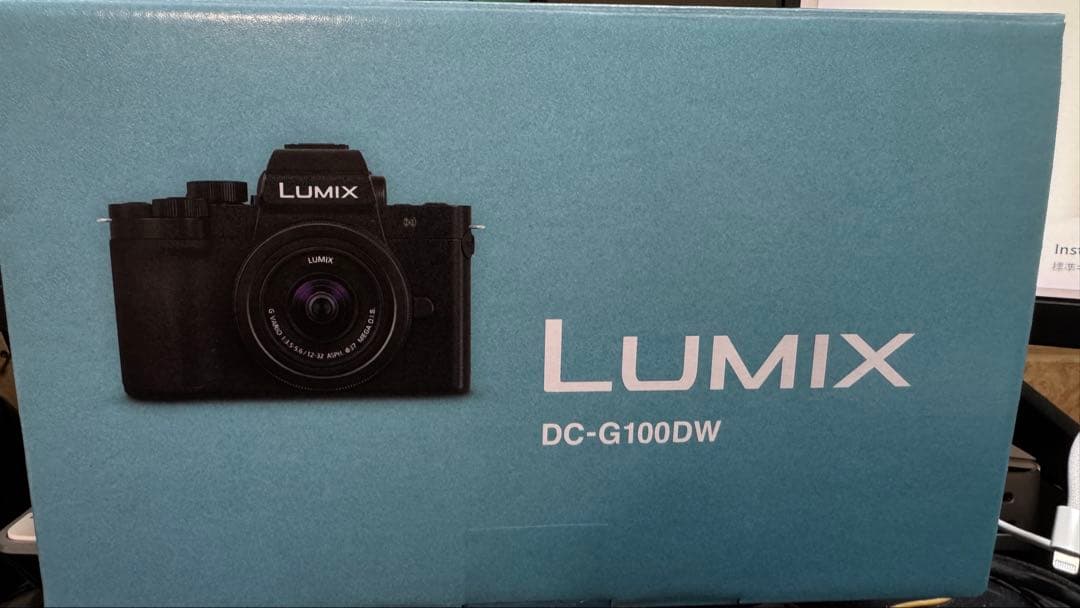 【美品】LUMIX DC-G100DW トライポッドグリップ、W•Cレンズ等付き