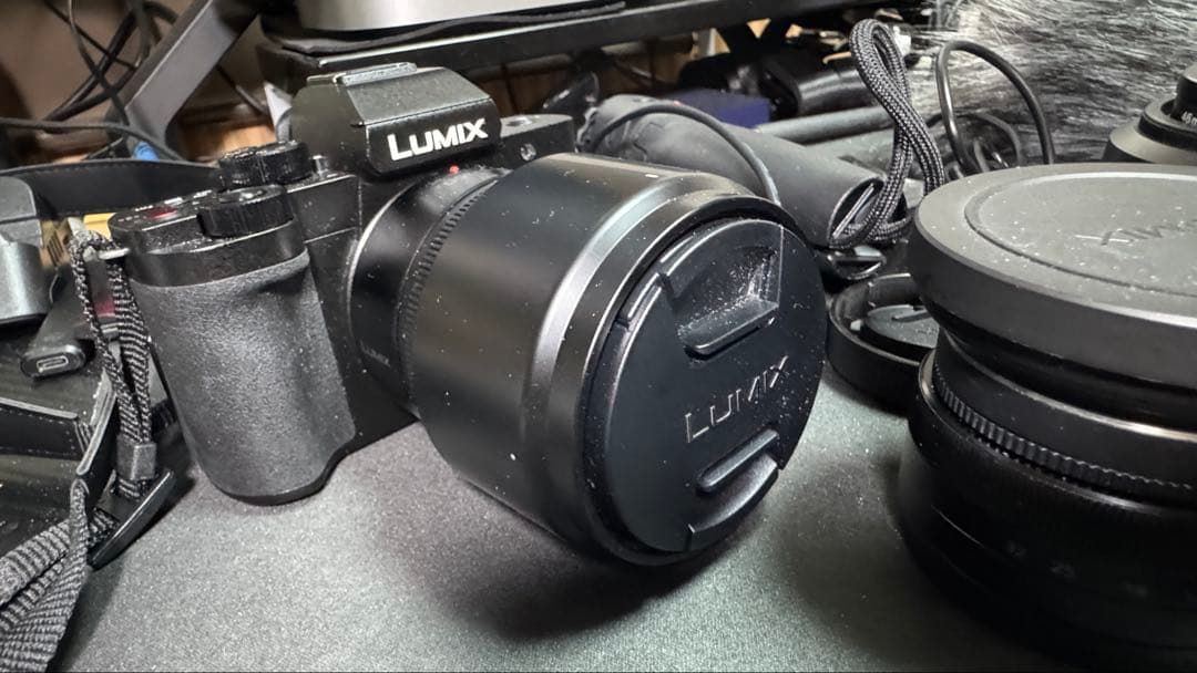 【美品】LUMIX DC-G100DW トライポッドグリップ、W•Cレンズ等付き