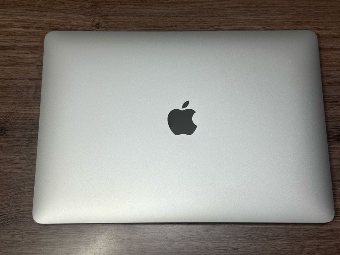 Apple MacBook シルバー