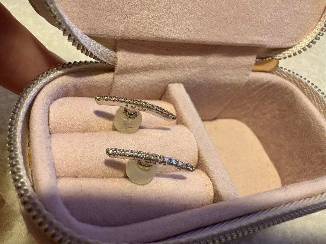 Hirotaka ダイヤモンドショートバーピアス（両耳）