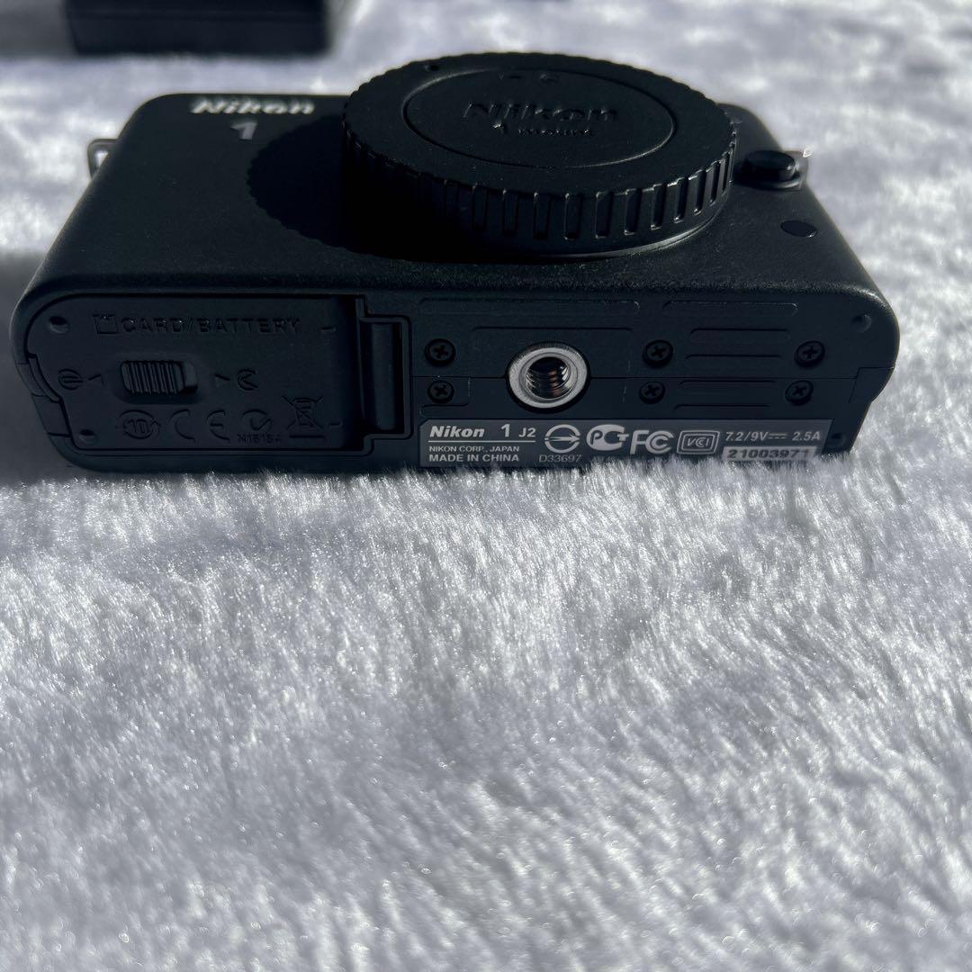 Nikon 1 J2 ブラック　本体　ミラーレス　軽量