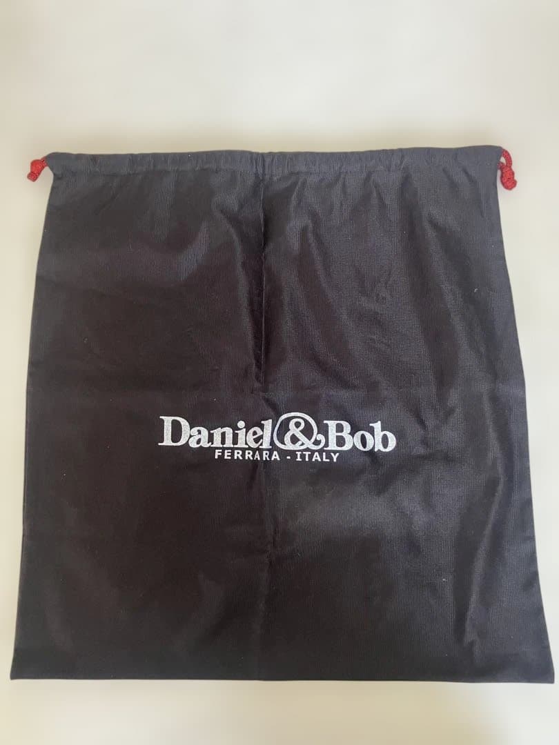 ダニエルボブブラウンレザーショルダーバッグ