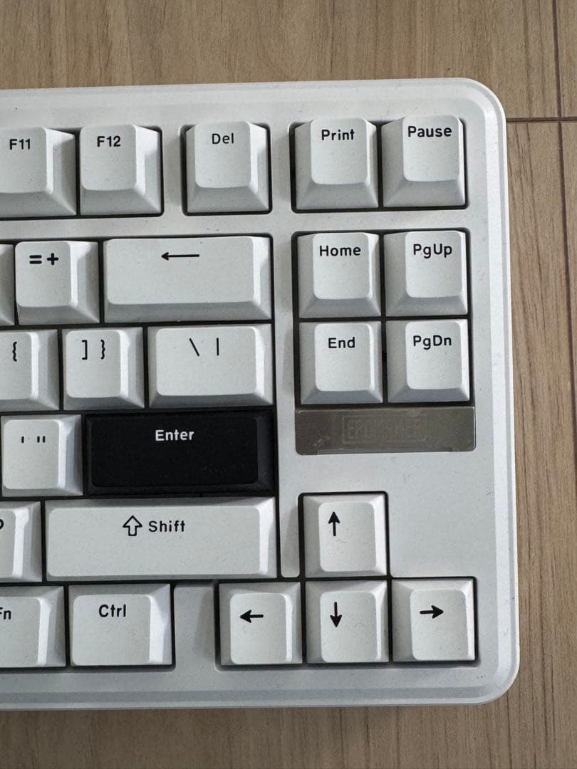EPOMAKER TH85 メカニカルキーボード