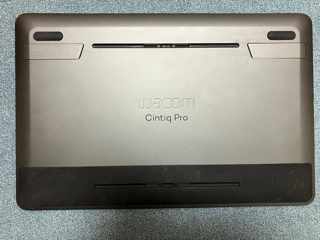 液タブ・ペンタブ Wacom Cintiq Pro 13 TDTH-1320/AK0