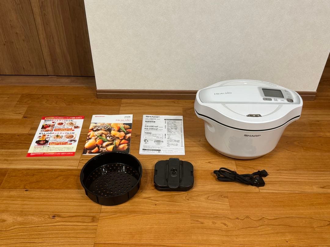 SHARP ヘルシオホットクック KN-HW24F-W 2〜6人用2.4Lタイプ