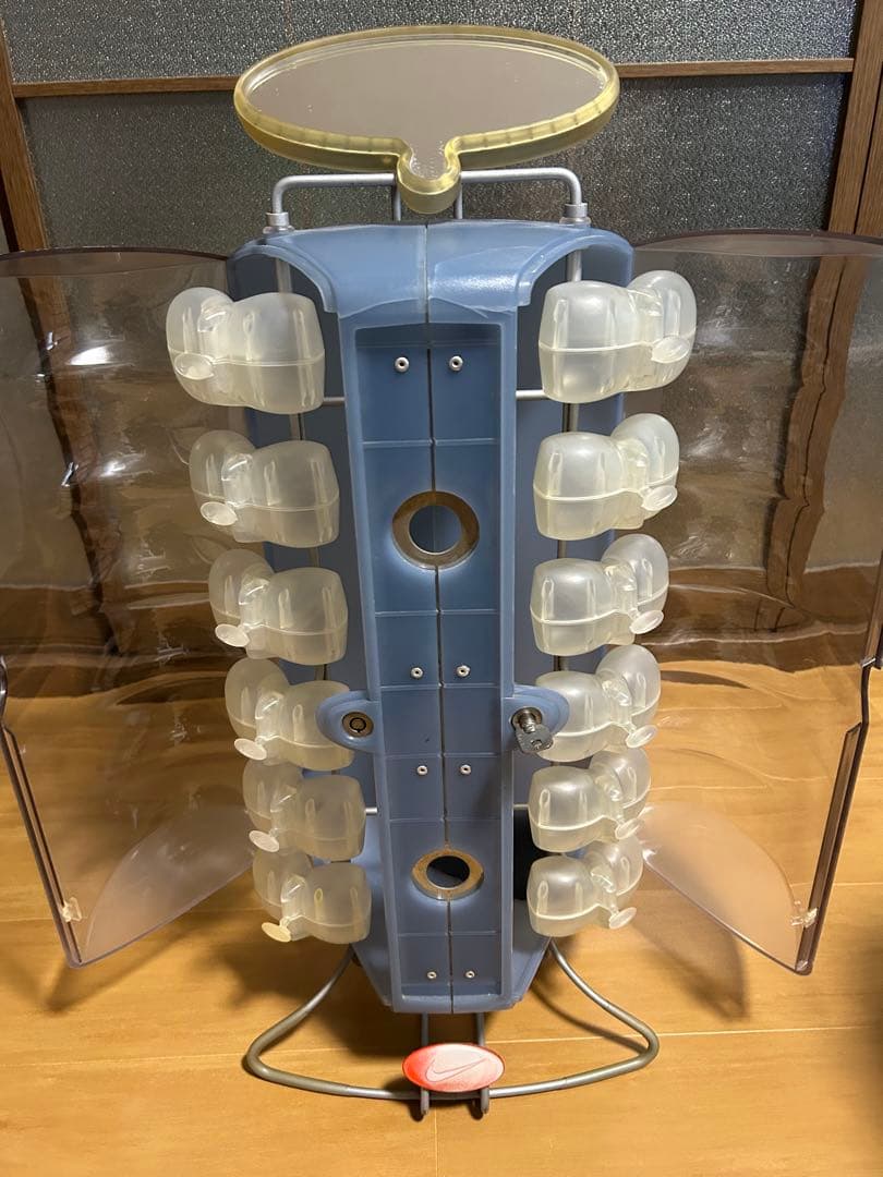 NIKE サングラス・メガネ　ショーケース