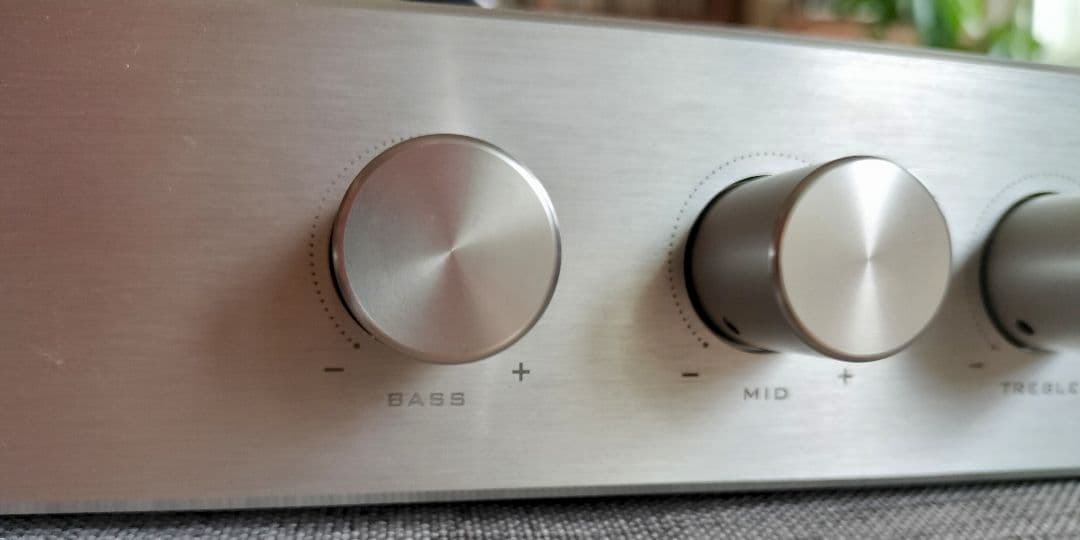 中華製プリアンプ　BRZHiFi