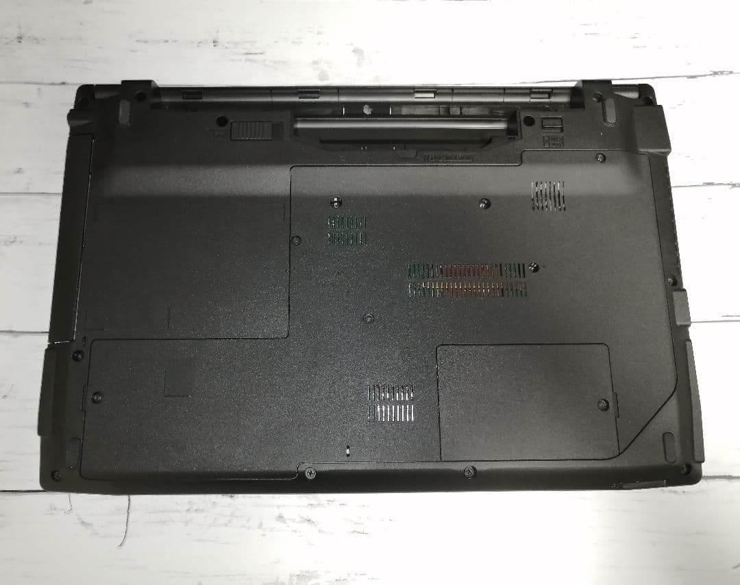 【送料無料・24時間以内発送】富士通 ノートパソコン カメラ オフィス付き