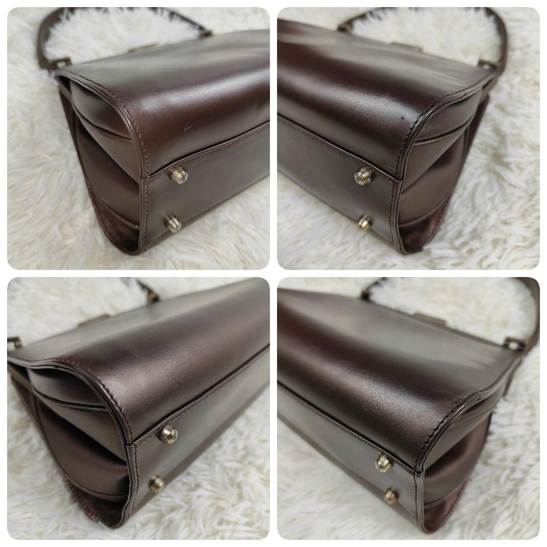 本日限定価格　グッチ　ハンドバッグ　トップハンドル　がま口　ロゴ金具　肩掛け