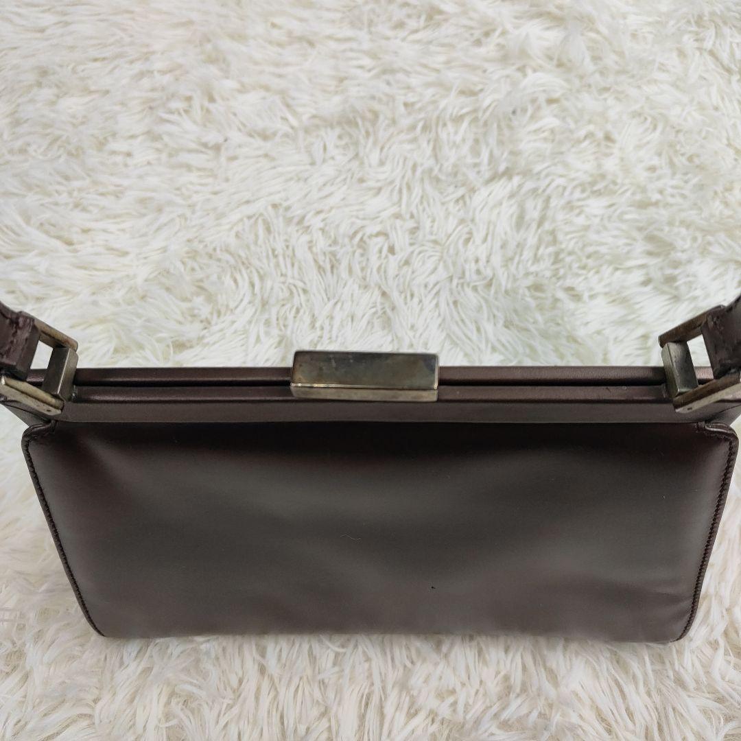 本日限定価格　グッチ　ハンドバッグ　トップハンドル　がま口　ロゴ金具　肩掛け