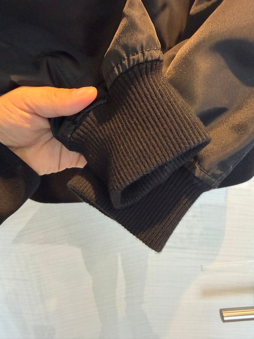 VALENTINO スタッズ付きブラックボンバージャケット早い物勝ち‼️