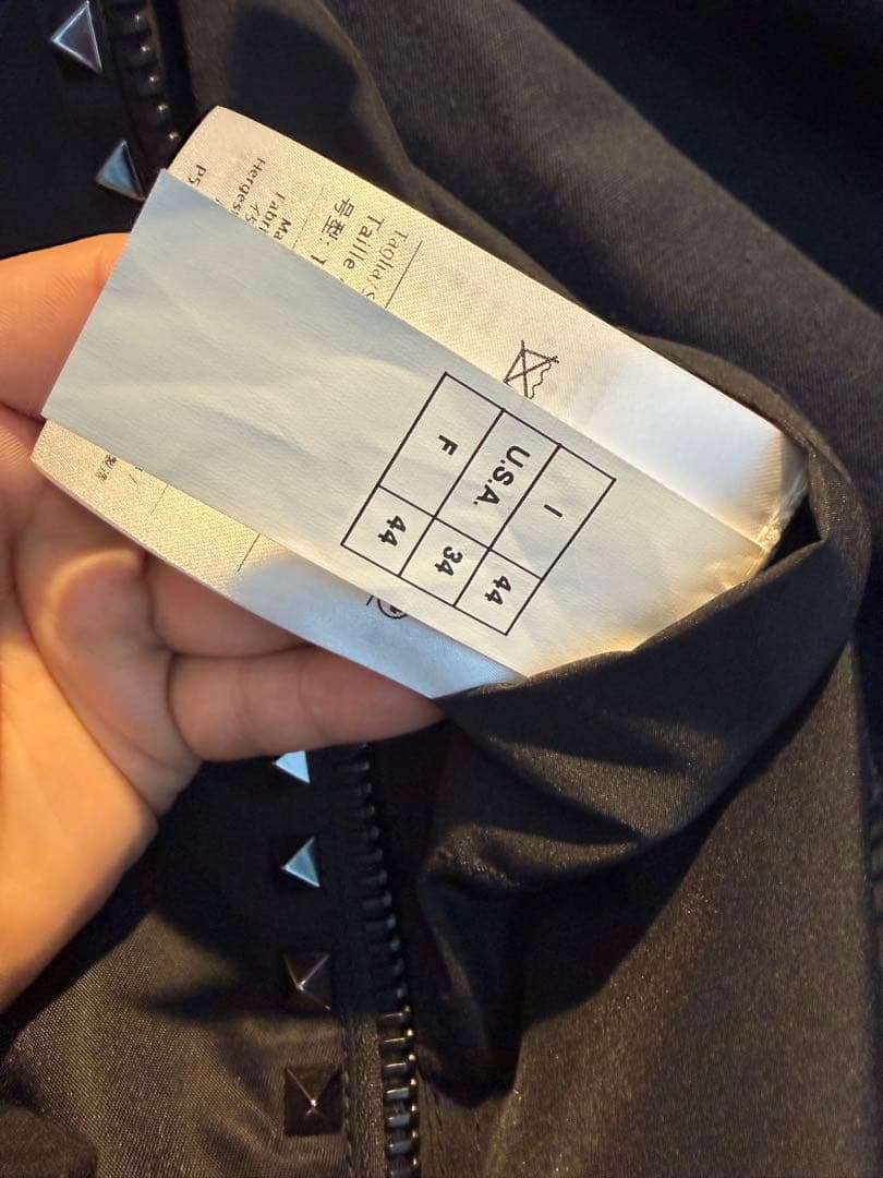 VALENTINO スタッズ付きブラックボンバージャケット早い物勝ち‼️