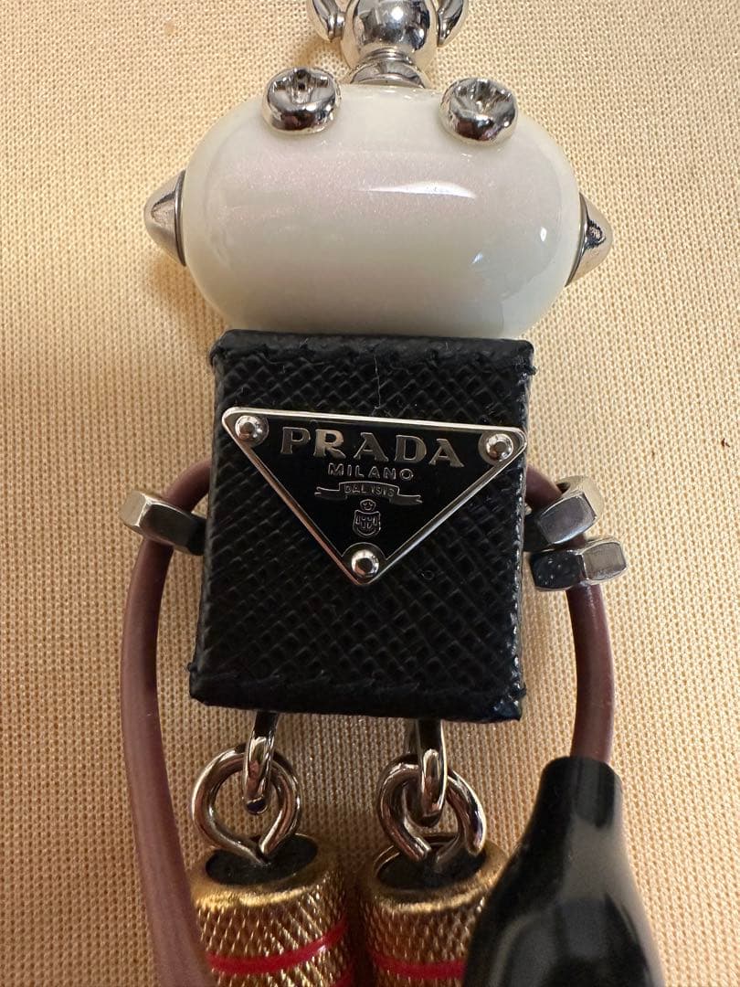 PRADA 付属品付き　トリック ロボット キーホルダー エドワード