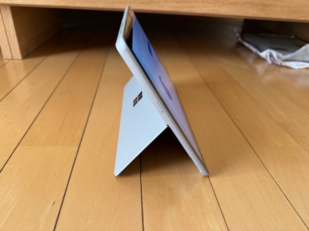 サーフェスGo2 取り外し可能キーボード付き