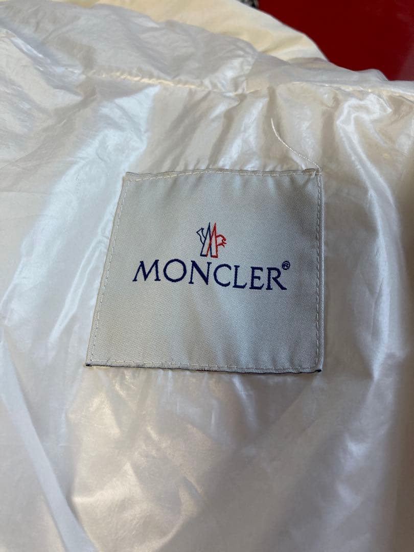 ねこMONCLER MAGLIONETRICOT ダウンジャケット
