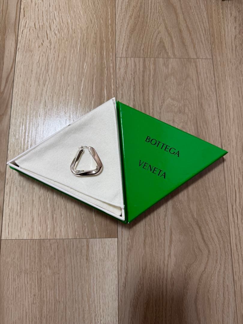 BOTTEGA VENETAシルバーピアス925 片耳