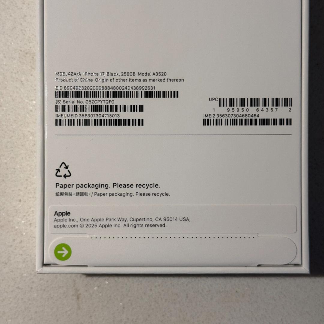 【香港版】iPhone17 256GB ブラック ※未開封品