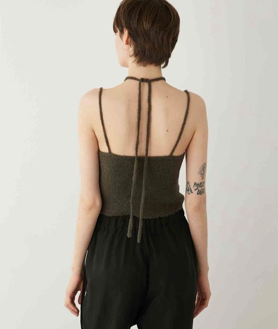 LA PEAU DE GEM シャイニングフェザーニットキャミ