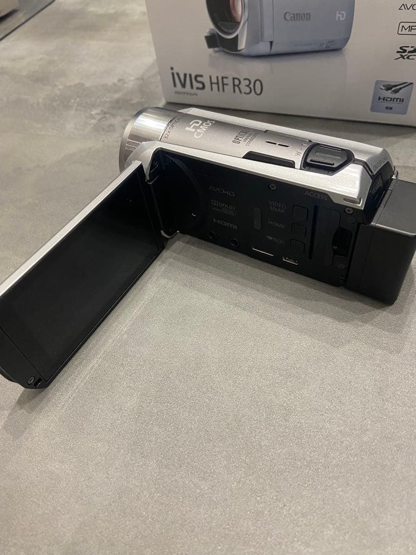 Canon iVIS HFR30 数回使用　ビデオカメラ