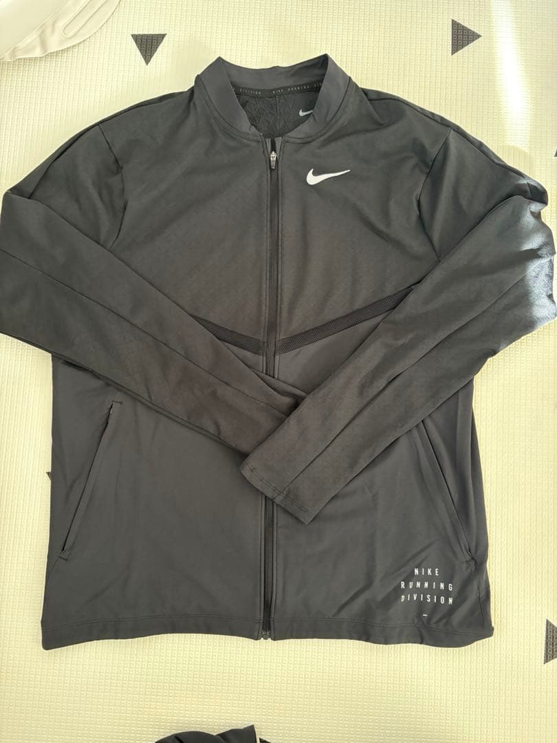 Nike ランニング　ディビジョン　上下セット ブラック