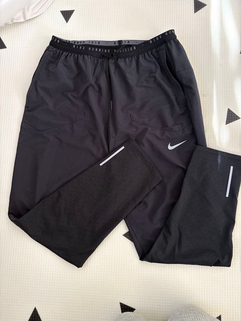 Nike ランニング　ディビジョン　上下セット ブラック