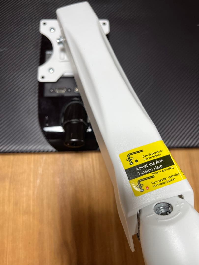 壁取り付けキット　AOCモニター