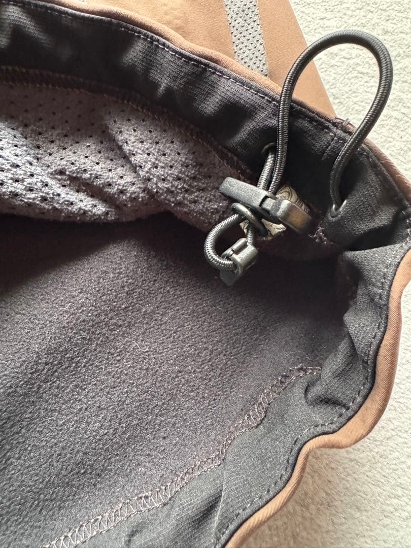 マウンテンハードウェア CONDUIT JACKET ソフトシェル ブラウン