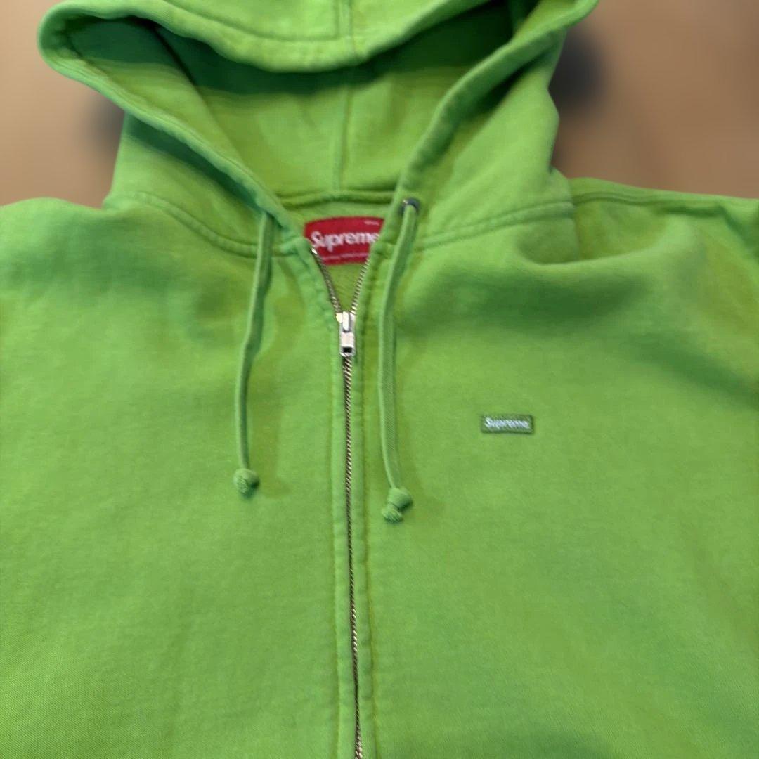 最終値下げ　美品　シュプリーム　フード付きパーカー　サイズM