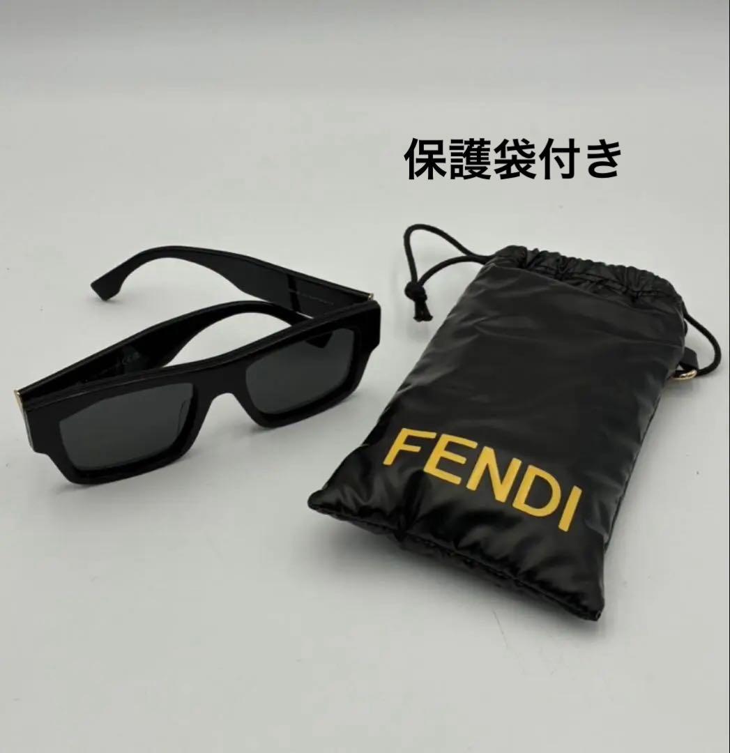 【美品現行品】FENDI サングラス 袋付き フェンディ メガネ アクセサリー