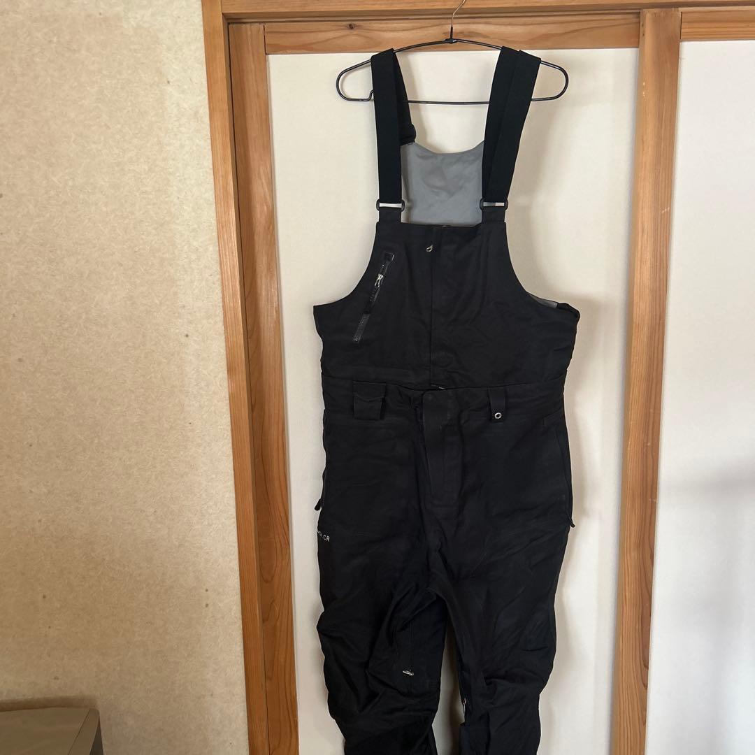 男性用スノーボード　686 ビブパンツ　サイズＬ　ブラック