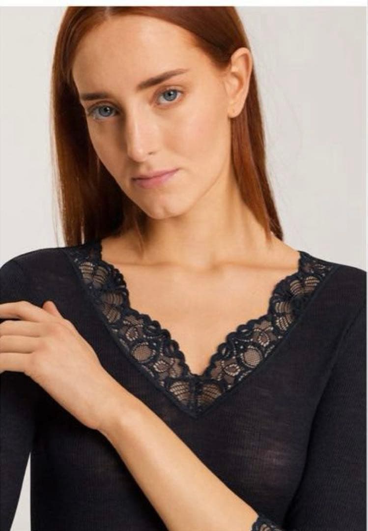 ハンロ　身生地ウール・シルク素材トップス（７分袖）　新品未使用