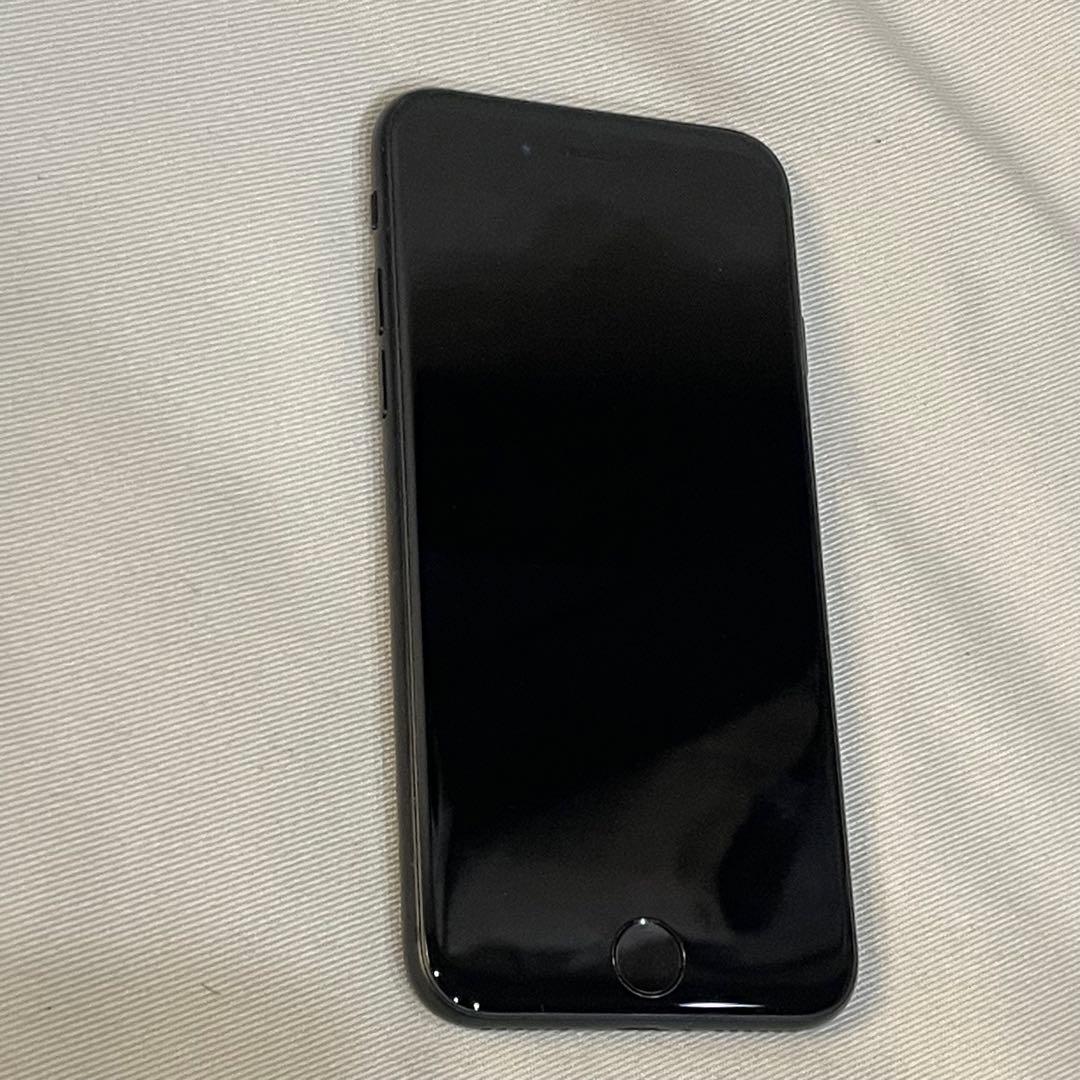 iPhone SE 第二世代64GB 充電最大容量81% 匿名発送　SIMフリー