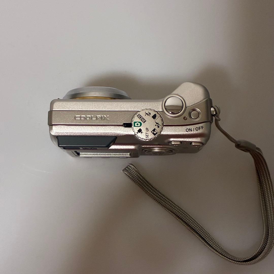 【話題のオールドコンデジ！/作例付】Nikon COOLPIX 5200