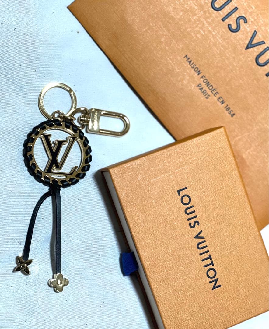 【新品未使用】 人気 ルイヴィトン バックチャーム