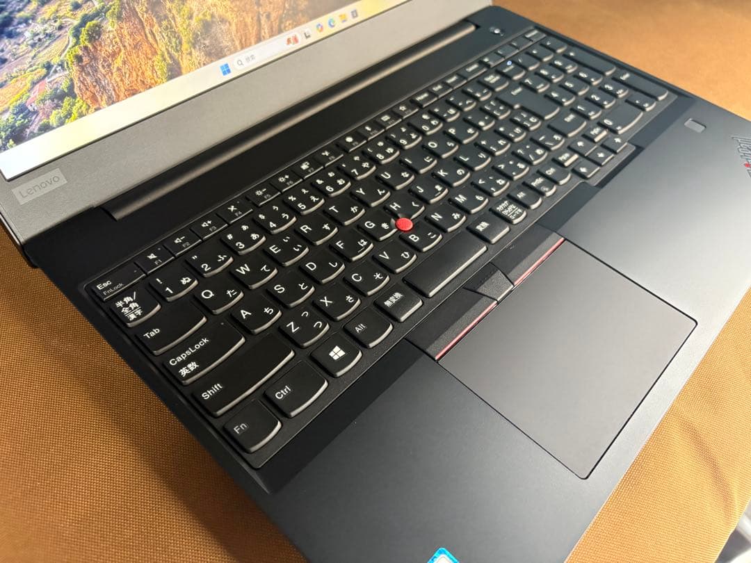 美品 ThinkPad e590 第8世代 i5 メモリ8GB SSD256GB