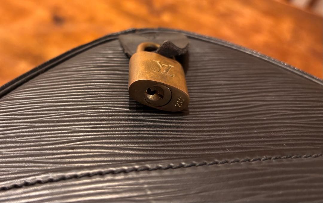 【【sola】】 LOUIS VUITTON ルイヴィトン　エピ　ボストン