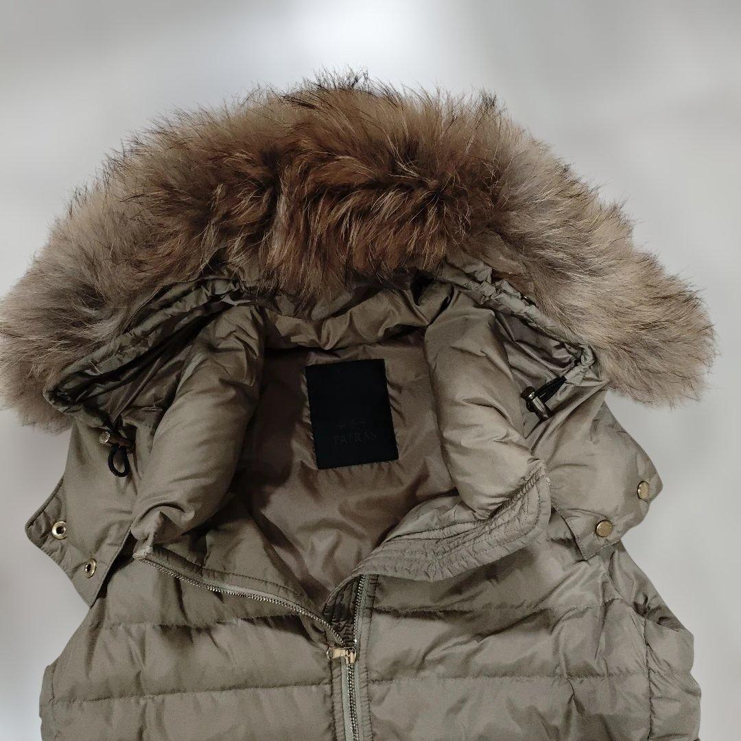 美品TATRAS ファー付きダウンベスト　フード　ファー取外し可能　サイズ1