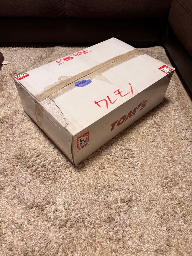 ハイエース200系テールランプヴァレンティ×ROWENコラボ廃盤限定希少品