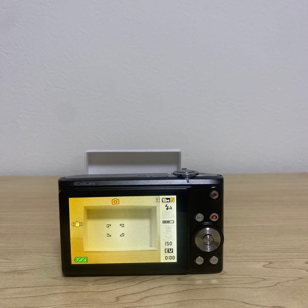 CASIO カシオ　EXILIM EX-Z200コンデジ デジカメ