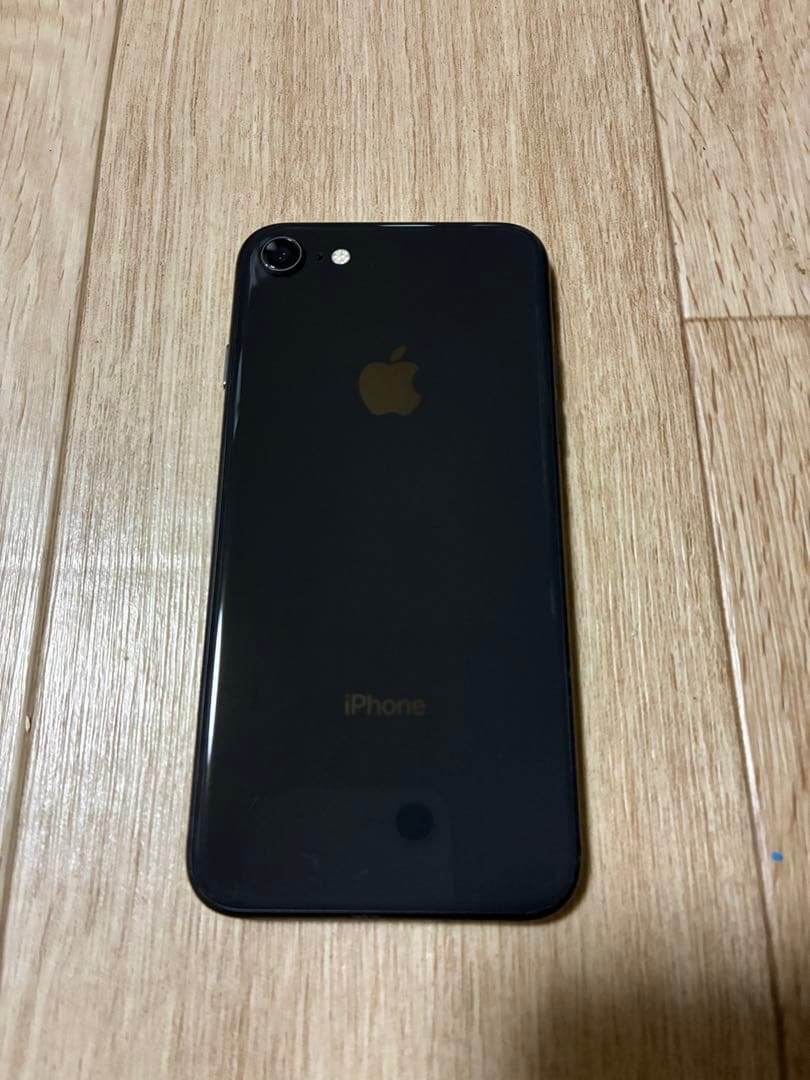 iPhone 8 スペースグレイ 64G / 100%