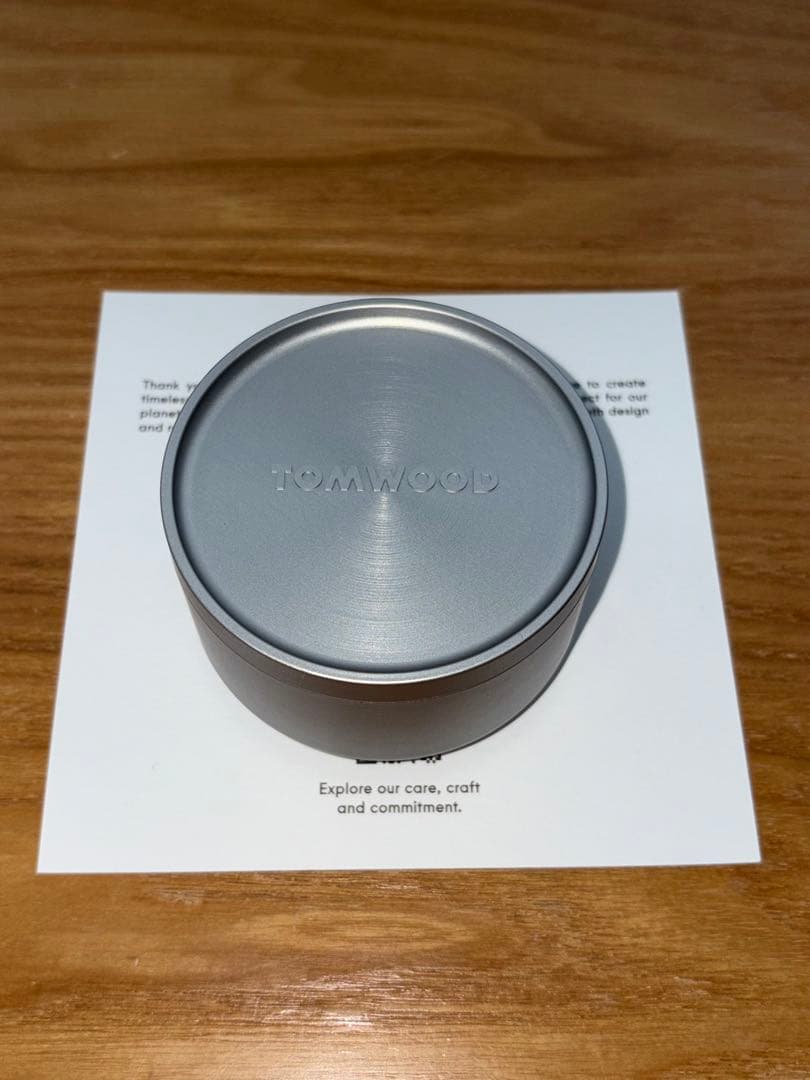 TOM WOOD ピアス Ice Huggies Gold