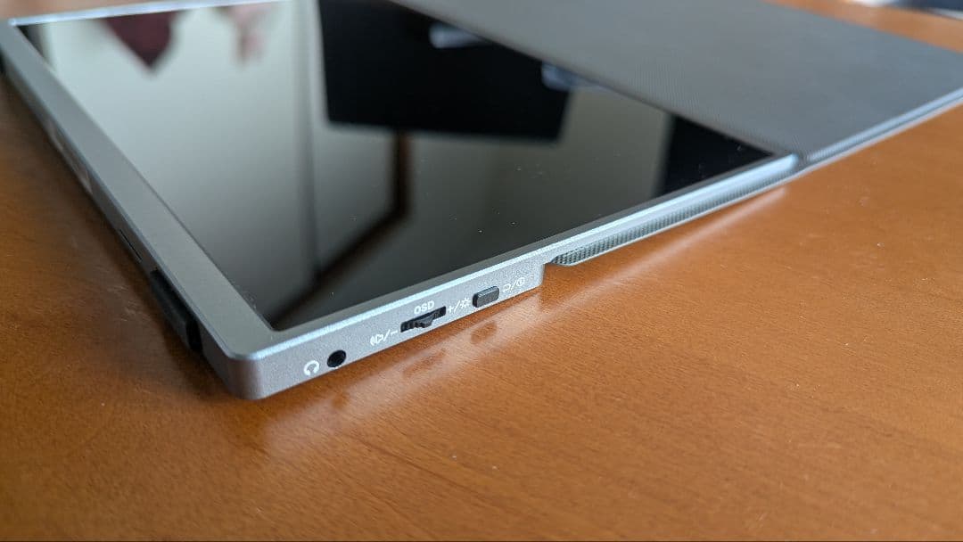 薄型グレー ディスプレイモニター本体