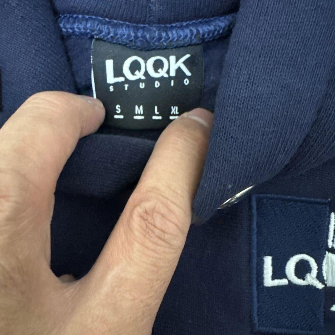 LQQKSTUDIOパーカー