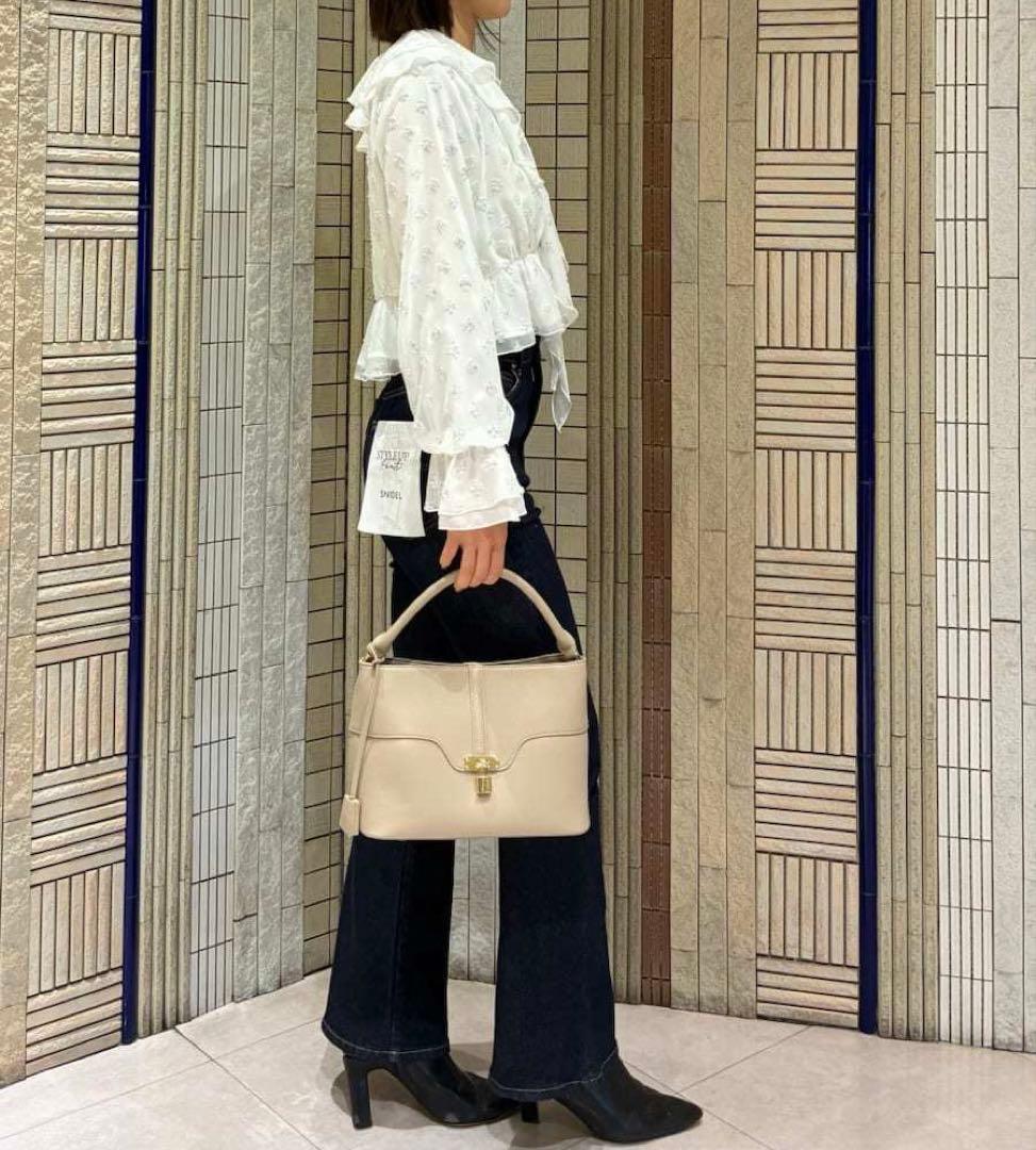 【新品タグ付き】SNIDEL Sustainableバリエーションフリルブラウス