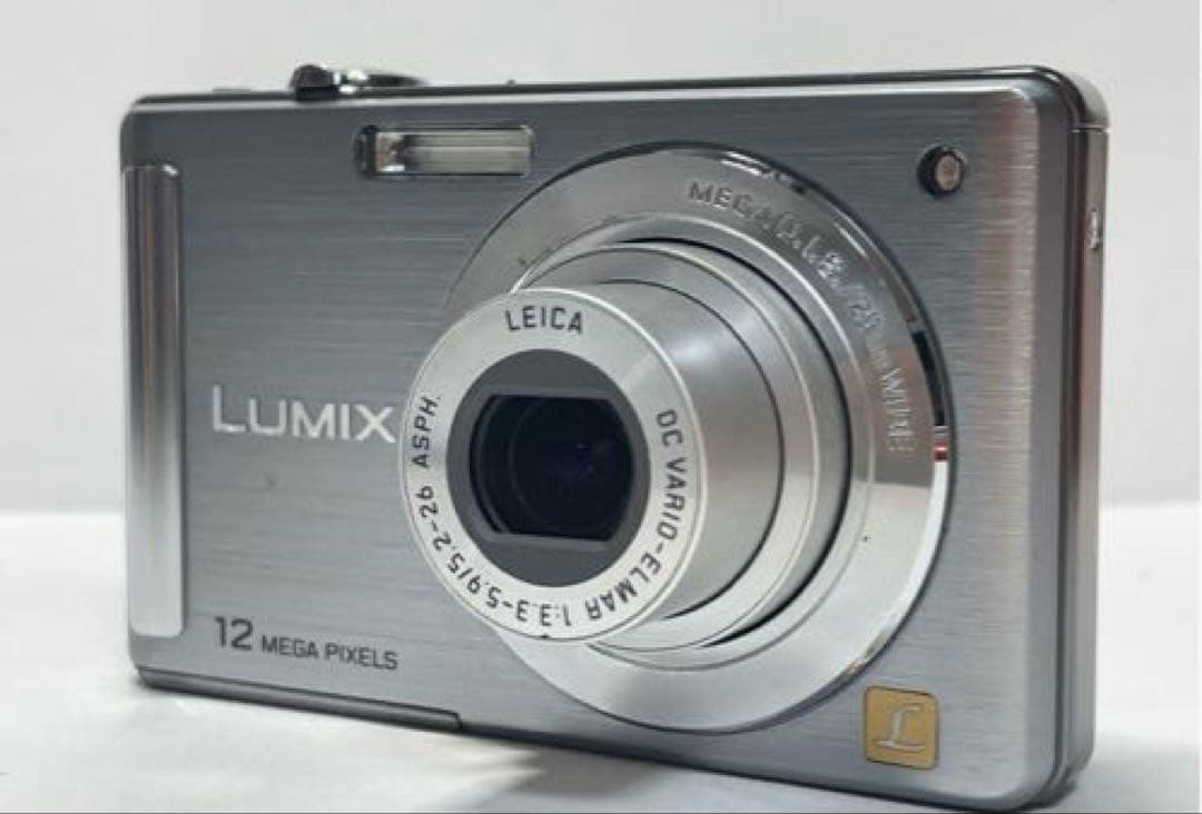 LUMIX 12メガピクセル コンパクトデジタルカメラ