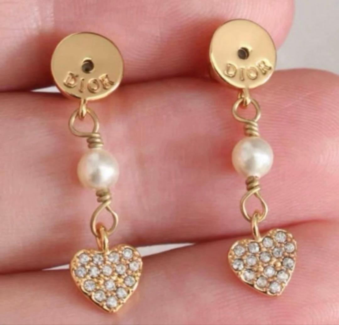 片耳✨美品Christian Dior ディオール　ラインストーン ロゴ ピアス